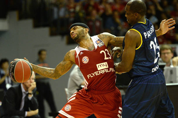 使他能够在 使他能够在