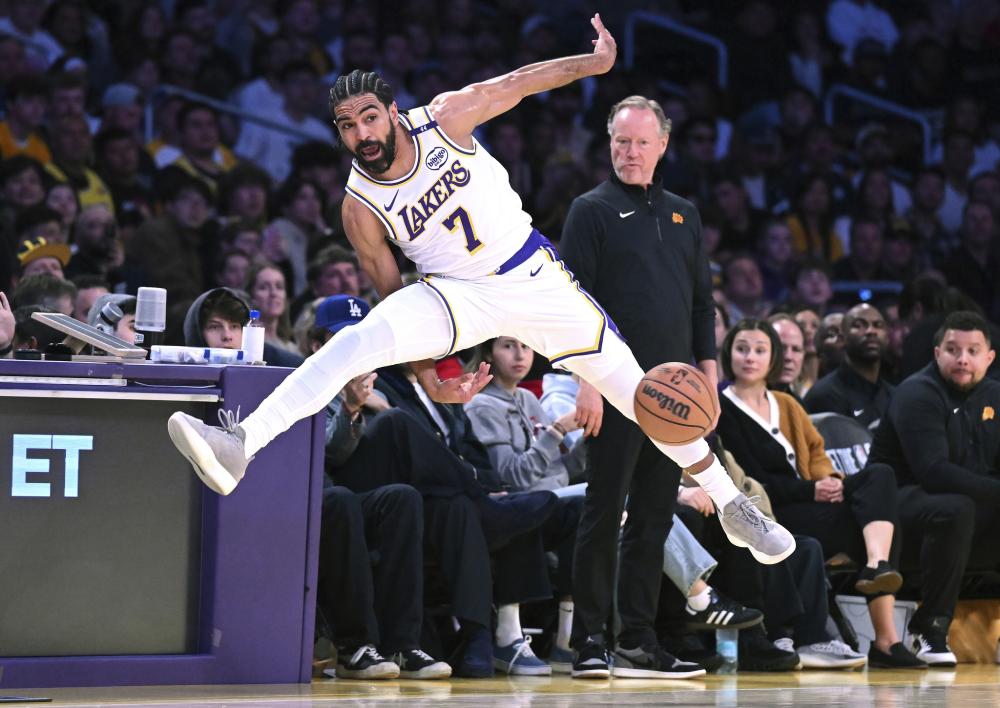 举是在为球 举是在为球