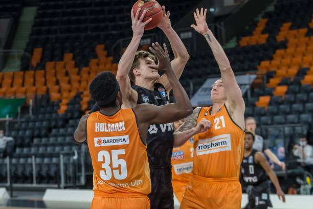 一轮次进攻 一轮次进攻