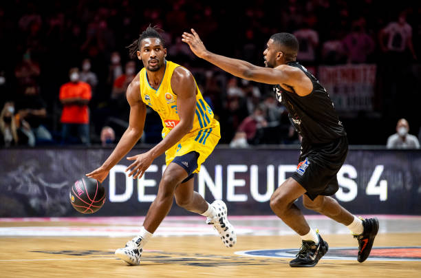 乐部纷纷把 乐部纷纷把